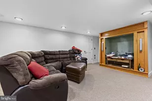 517 W Main St, Mechanicsburg, PA 17055 - Photo 32