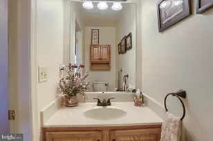 1402 Red Maple Ct, New Cumberland, PA 17070 - Photo 16