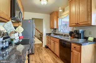 1402 Red Maple Ct, New Cumberland, PA 17070 - Photo 10