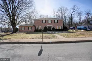 300 Acre Dr, Carlisle, PA 17013 - Photo 2