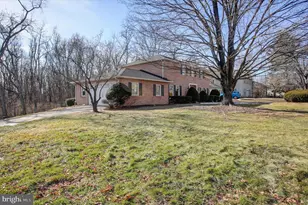 300 Acre Dr, Carlisle, PA 17013 - Photo 16