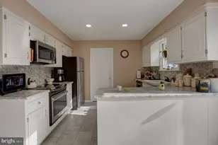 300 Acre Dr, Carlisle, PA 17013 - Photo 40