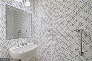 545 Bridgeview Dr, Lemoyne, PA 17043 - Photo 26