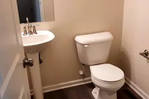 945 Admiral's Quay Dr, Mechanicsburg, PA 17050 - Photo 8