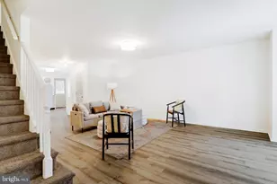 929 Nixon Dr, Mechanicsburg, PA 17055 - Photo 2