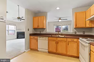 75 Courtyard Dr, Carlisle, PA 17013 - Photo 10