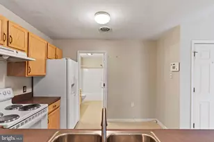 75 Courtyard Dr, Carlisle, PA 17013 - Photo 8