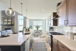 404 Morris DR, Mechanicsburg, PA 17055 - Photo 6