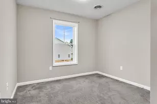 648 N College St, Carlisle, PA 17013 - Photo 20