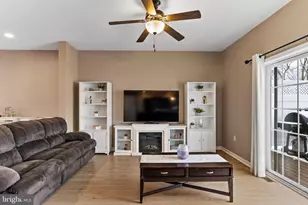 1110 Shannon Ln, Carlisle, PA 17013 - Photo 14