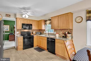 882 Hawthorn Ave, Mechanicsburg, PA 17055 - Photo 14