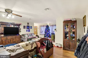 301 Mt Allen Dr, Mechanicsburg, PA 17055 - Photo 4