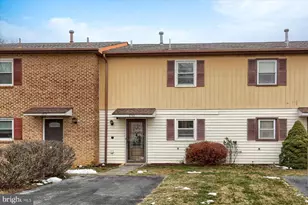 1715 English Dr, Mechanicsburg, PA 17055 - Photo 2