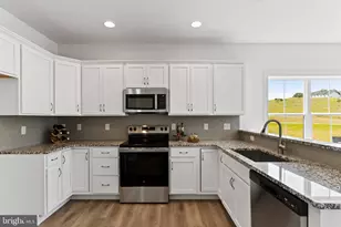 667 Brittany Dr, Mechanicsburg, PA 17055 - Photo 6