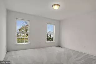 6 Jamestown Square, Mechanicsburg, PA 17050 - Photo 32