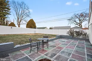 1402 Warwick Rd, Camp Hill, PA 17011 - Photo 34