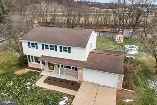 2125 Douglas Dr, Carlisle, PA 17013 - Photo 2