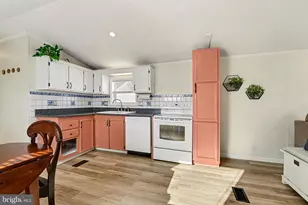 24 Hathaway Dr, Carlisle, PA 17015 - Photo 8