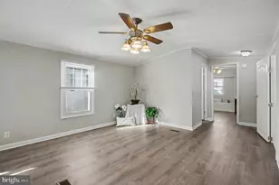 10 Cherry Ln, Carlisle, PA 17015 - Photo 14