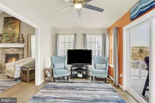 2075 Spring Wood Ln, Mechanicsburg, PA 17055 - Photo 12