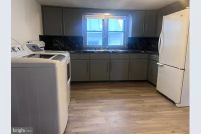 28 S Queen Street, Shippensburg, PA 17257 - Photo 2