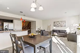 216 Melbourne Ln, Mechanicsburg, PA 17055 - Photo 8