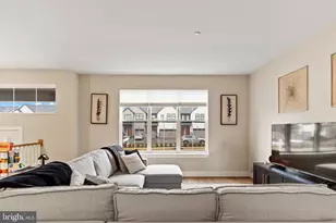 311 Estate Dr, Mechanicsburg, PA 17055 - Photo 4