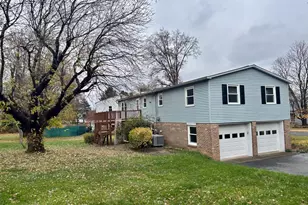 19 Hemlock Dr, Mechanicsburg, PA 17055 - Photo 2