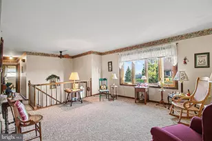 440 Croghan Dr, Carlisle, PA 17013 - Photo 2