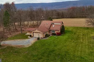 11 Carpenter Ln, Newburg, PA 17240 - Photo 2