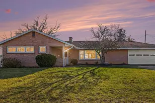 41 Citadel Dr, Camp Hill, PA 17011 - Photo 2