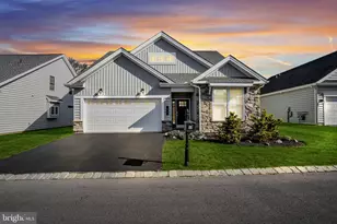 99 Federal Dr, Mechanicsburg, PA 17050 - Photo 1