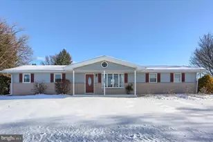 745 Longs Gap Rd, Carlisle, PA 17013 - Photo 1
