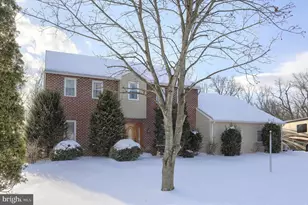 22 Teaberry Dr, Carlisle, PA 17015 - Photo 4