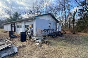 310 Walnut Dale Rd, Shippensburg, PA 17257 - Photo 4