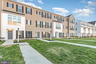 3242 Parade St, Mechanicsburg, PA 17055 - Photo 4