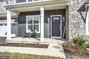 2072 N Autumn Chase Dr, Mechanicsburg, PA 17055 - Photo 4