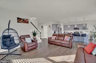 2072 N Autumn Chase Dr, Mechanicsburg, PA 17055 - Photo 12