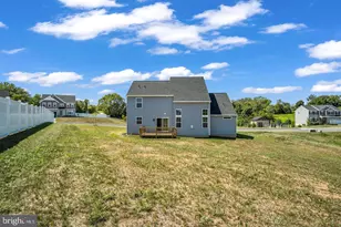 891 Ashfield Dr, Carlisle, PA 17015 - Photo 2