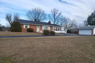 161 Oakhill Rd, Carlisle, PA 17015 - Photo 1