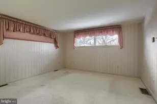 864 Hilltop Rd, Lemoyne, PA 17043 - Photo 18