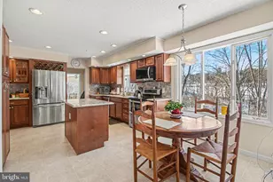 828 Anthony Dr, Mechanicsburg, PA 17050 - Photo 8