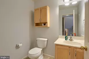 568 Meadowcroft Cir, Mechanicsburg, PA 17055 - Photo 8