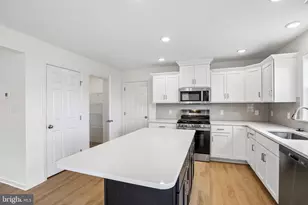 322 Reserve Ln, Mechanicsburg, PA 17050 - Photo 12