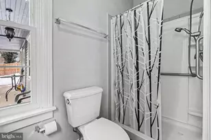 526 N Pitt St, Carlisle, PA 17013 - Photo 16