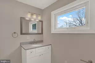 127 Lakeview Dr, Carlisle, PA 17013 - Photo 18