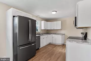 811 W Keller St, Mechanicsburg, PA 17055 - Photo 10