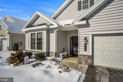 614 Republic Way, Mechanicsburg, PA 17050 - Photo 2