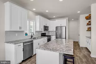 614 Republic Way, Mechanicsburg, PA 17050 - Photo 10