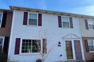 5400 Oxford Dr, Mechanicsburg, PA 17055 - Photo 1